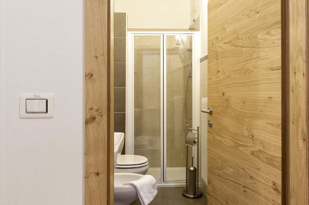 Hotel Alla Rocca Varena Ruang foto